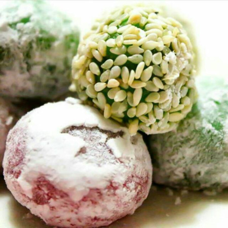 Gonze x mochi box kecil/moci cake/cemilan manis kue basah/mochi korea oleh oleh khas cianjur